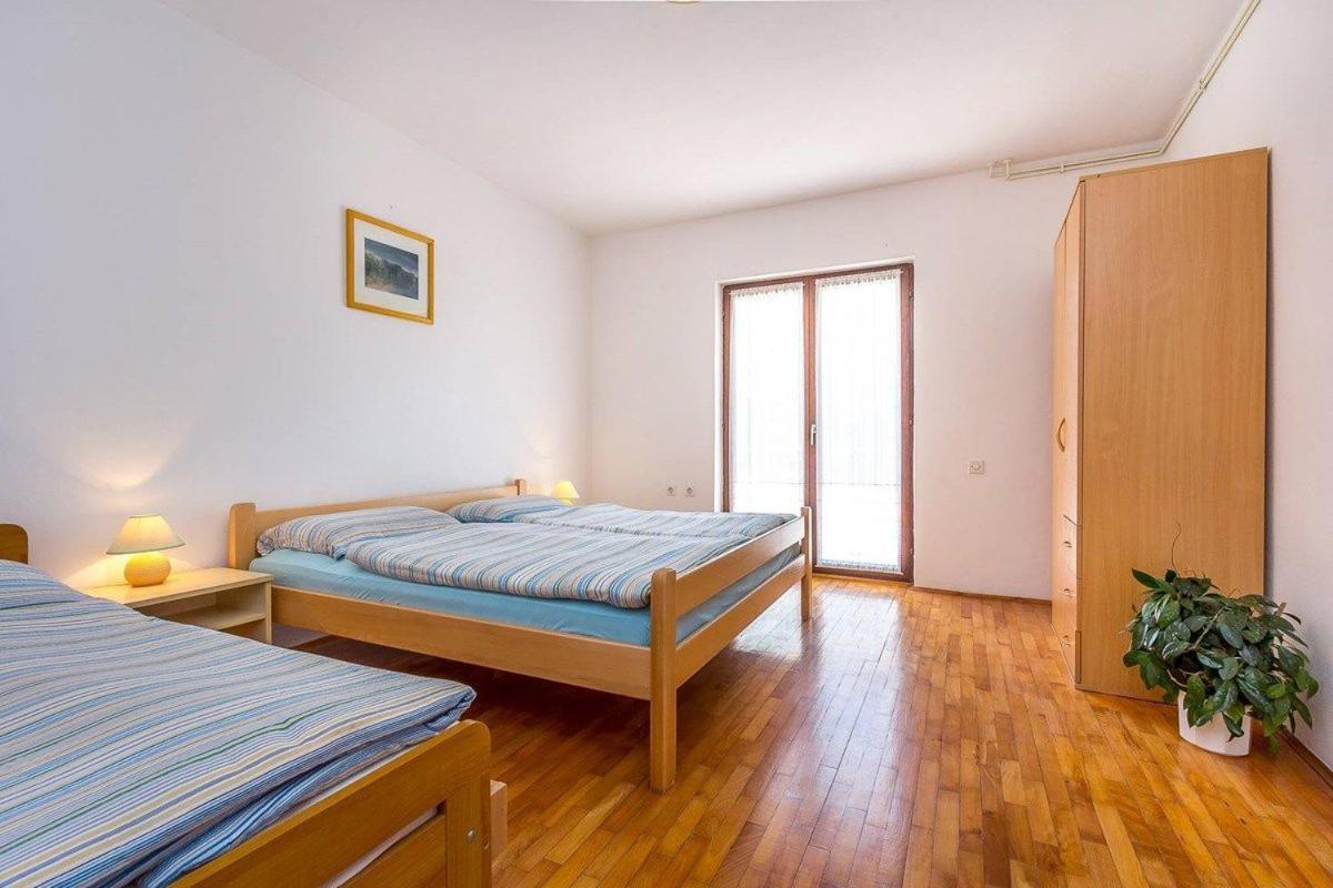 Apartments Dragica Valbandon Esterno foto