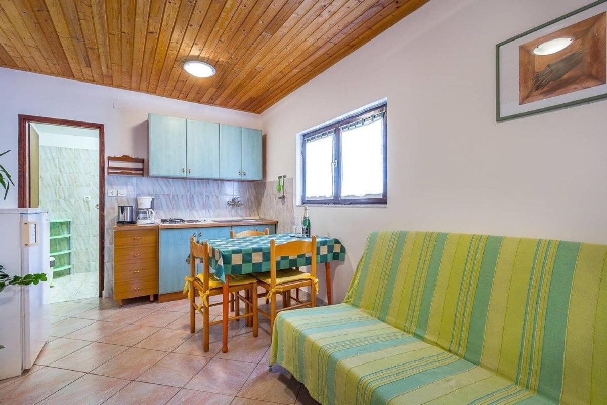 Apartments Dragica Valbandon Esterno foto