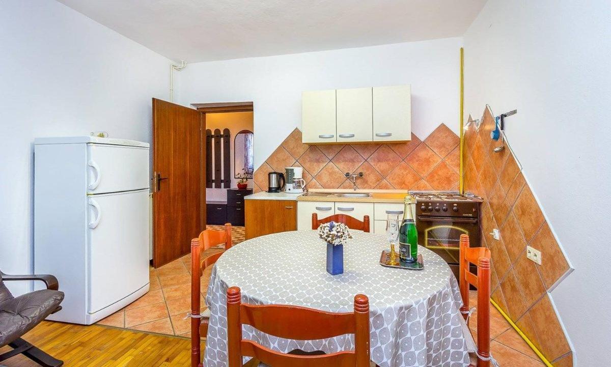 Apartments Dragica Valbandon Esterno foto