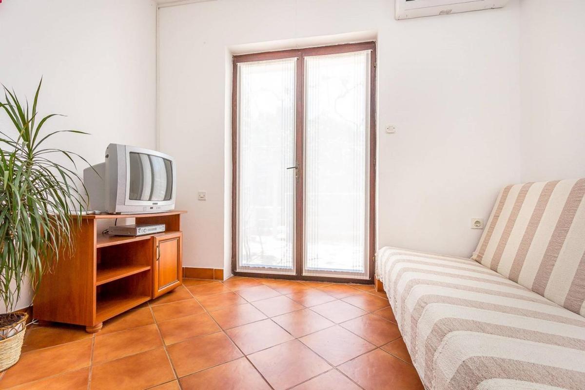Apartments Dragica Valbandon Esterno foto
