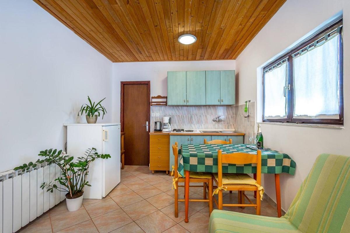 Apartments Dragica Valbandon Esterno foto