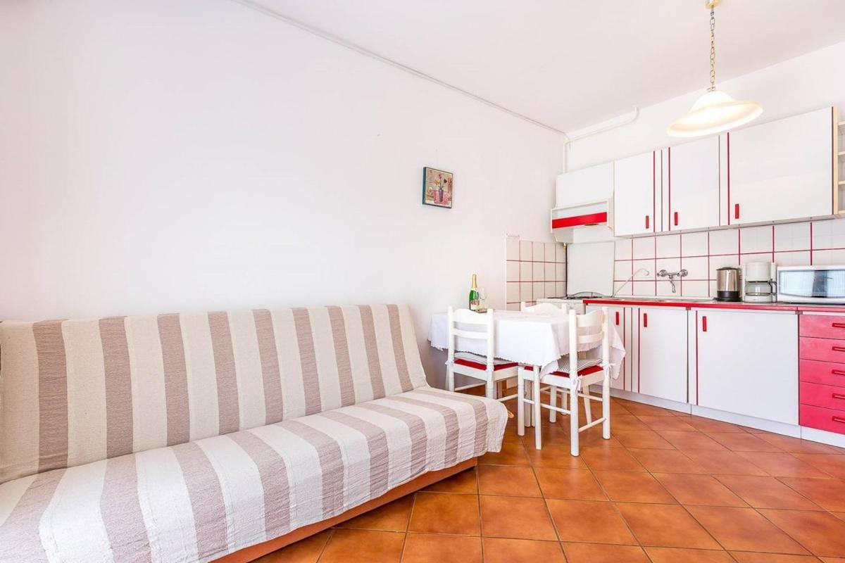 Apartments Dragica Valbandon Esterno foto